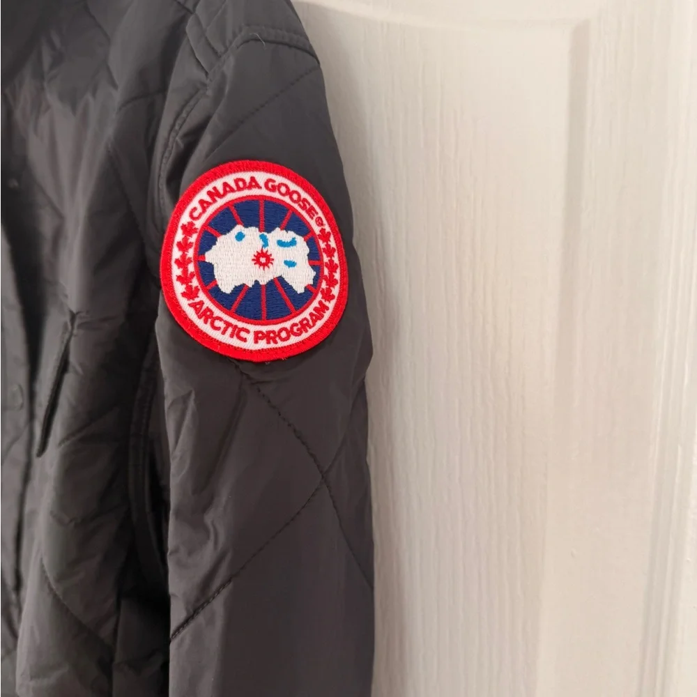 NWT Canada Goose Black Quilted Puffer Jacket - Picture 4 of 6